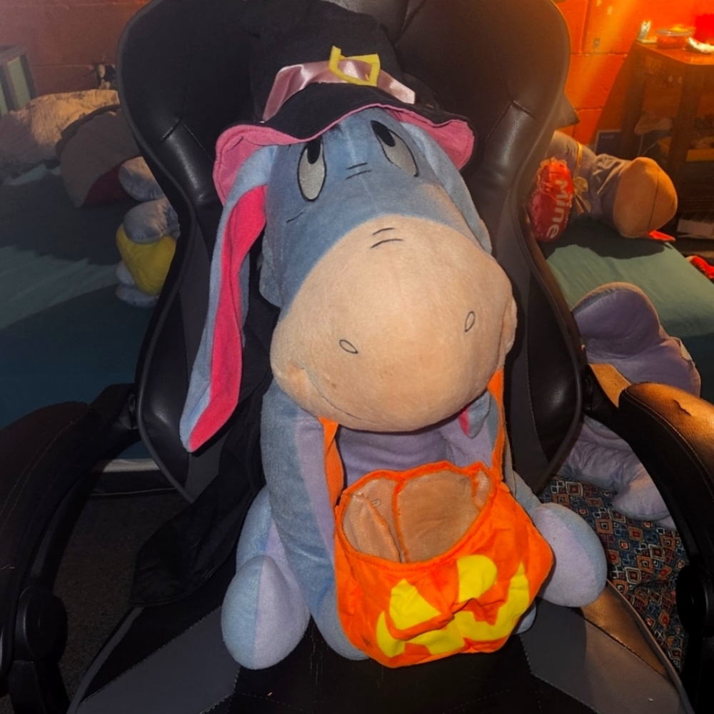 Halloween Disney eeyore decoration plush
